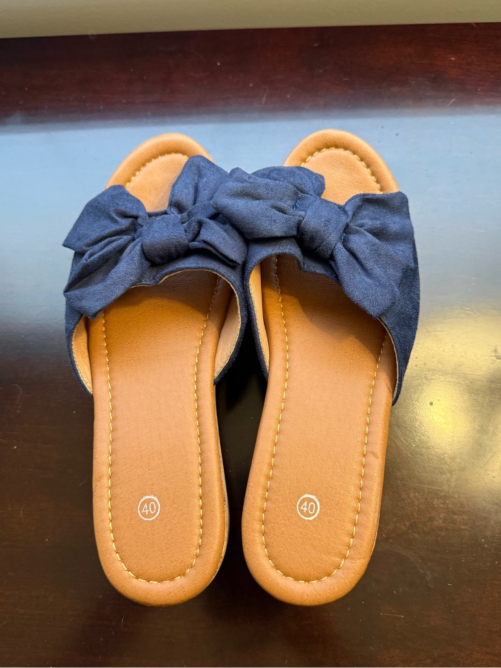 Women’s Navy Bow Slide Sandals - Picture 1 of 2